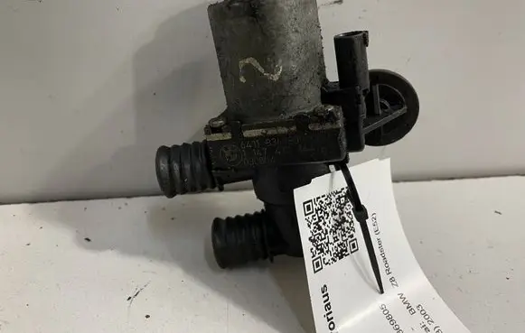 BMW Z8 E52 Coolant heater control valve 8369805