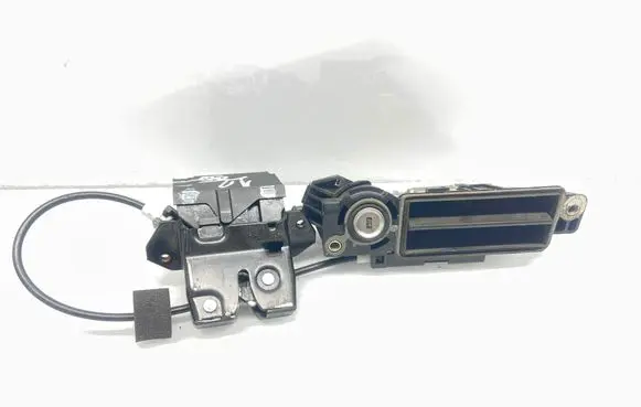 Mercedes-Benz E W211 Loading door lock A1717500185 A2037500693