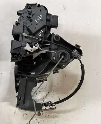 Volvo V50 Front door lock 240015103 30753664 30699110