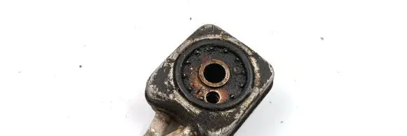 Audi 80 90 S2 B4 Oil filter mounting bracket