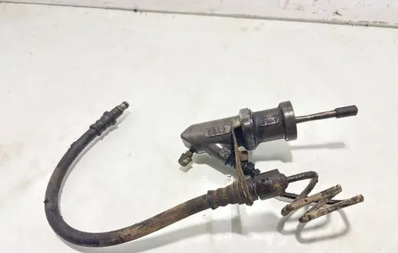 BMW 5 E60 E61 Clutch slave cylinder 6642