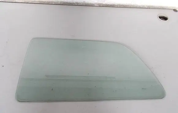 Daihatsu Cuore Rear side window 