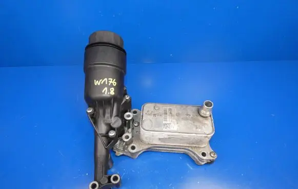 Mercedes-Benz A W176 Oil filter mounting bracket A6511800565 7036419602 W7112001