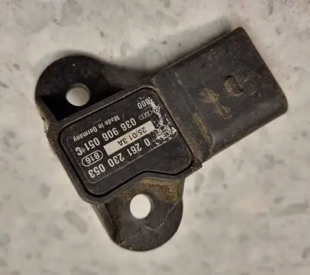 Audi A4 S4 B8 8K Air pressure sensor 036906051C 0261230053