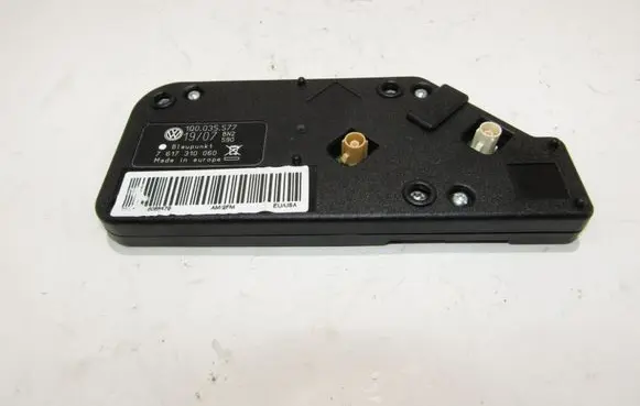 Volkswagen Eos Aerial antenna amplifier 1Q0035577