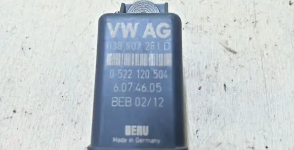 Seat Leon (1M) Other relay 038907281D 0522120504 6074605
