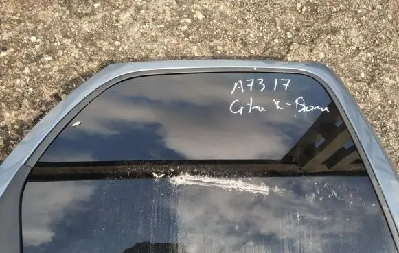 Citroen Xsara Picasso Rear door window glass