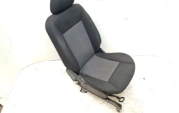 Mercedes-Benz A W169 Front driver seat 