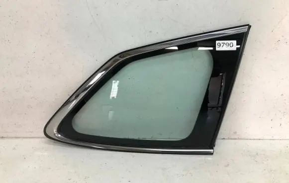 Subaru Outback Rear side window