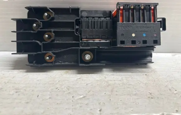 Mercedes-Benz GL X164 Fuse box set 2115452601