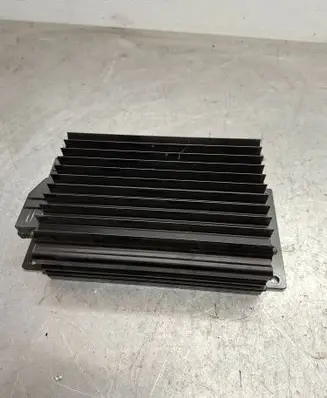 Mercedes-Benz CLK A209 C209 Sound amplifier A2098200289 253010003100239