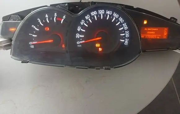 Toyota Verso Speedometer (instrument cluster) 838000F370 MB2574705103