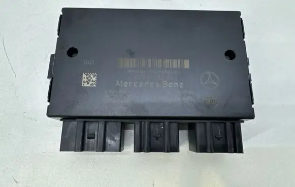 Mercedes-Benz C W204 Tow bar trailer control unit/module A2049007905