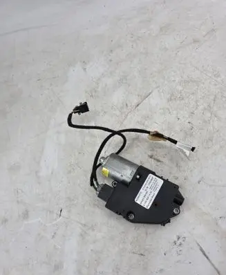 Mercedes-Benz ML W164 Sunroof motor/actuator BR251BR164 1705363F A1648201442