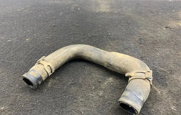 Audi A6 S6 C7 4G Engine coolant pipe/hose 04L121065AN