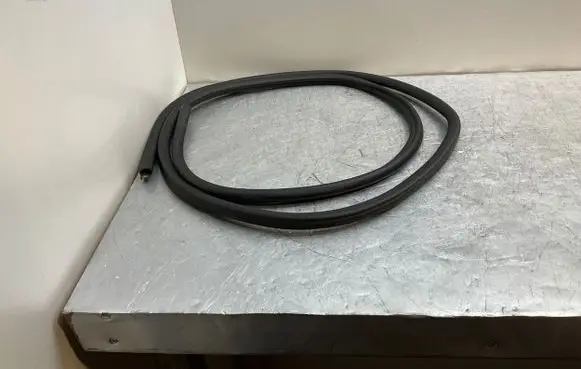 BMW 5 F10 F11 Engine compartment rubber 