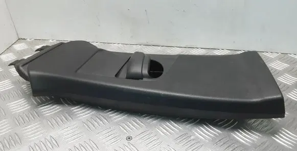 Volvo V40 (B) pillar trim (top) 31102349