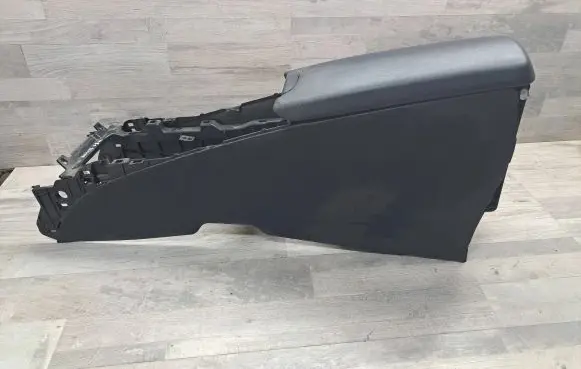 Toyota Avensis T270 Armrest 5885605010 9905