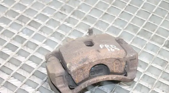 Hyundai i40 Front brake caliper