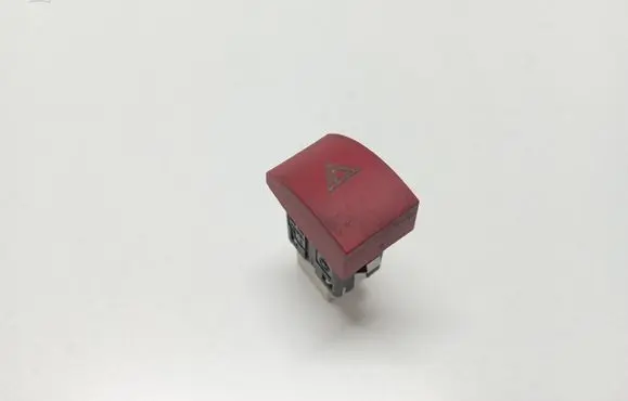 Skoda Octavia Mk2 (1Z) Hazard light switch 1Z0953235A