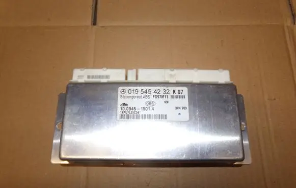 Mercedes-Benz C W202 Engine control unit/module ECU 0195459232