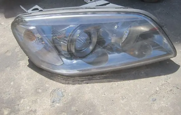 Chevrolet Captiva Headlight/headlamp 00015548