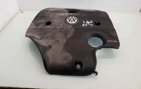 Volkswagen Golf IV Engine cover (trim) 012784A