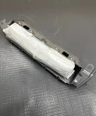 Lexus RX 450H Knee airbag TG13D04001