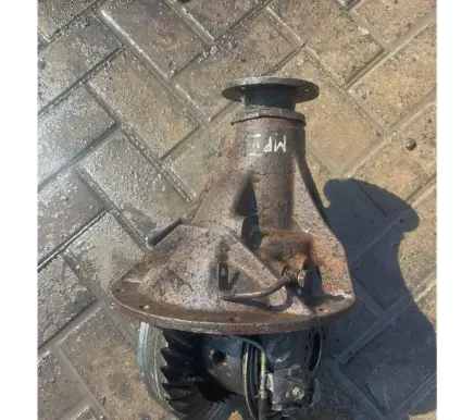 Mitsubishi Pajero Rear axle beam 
