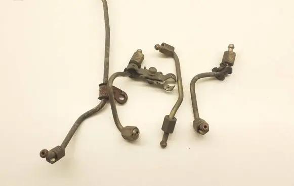 Honda CR-V Fuel injector supply line/pipe 