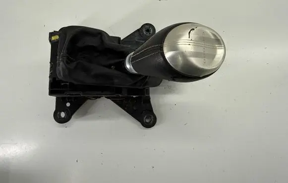 Chevrolet Camaro Gear shifter/selector 23325194 84588250 23269436