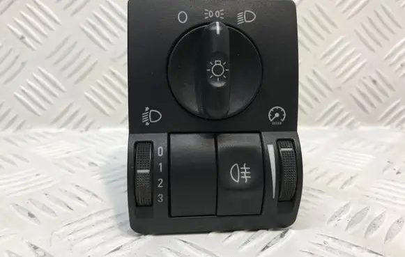 Opel Combo C Light switch 9116615