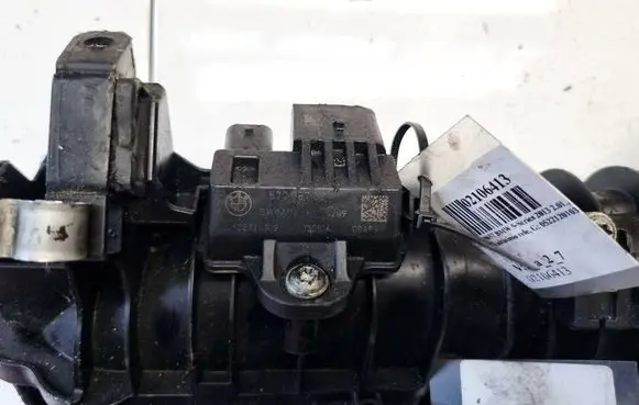 BMW 5 GT F07 Glow plug pre-heat relay 0522120103 57008702