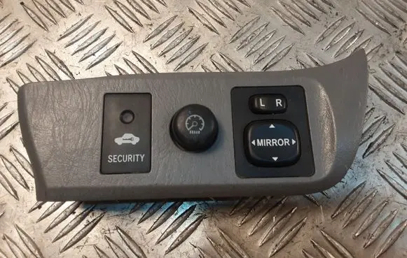 Toyota RAV 4 (XA20) Wing mirror switch 183574