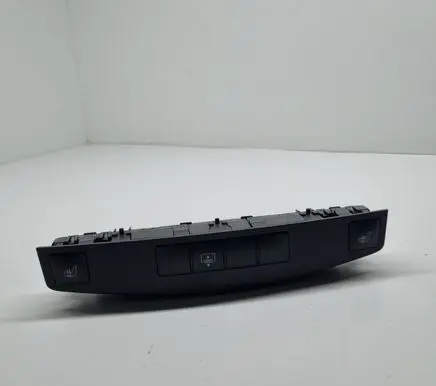 Mercedes-Benz C W204 Seat heating switch A2048705510 2048705510