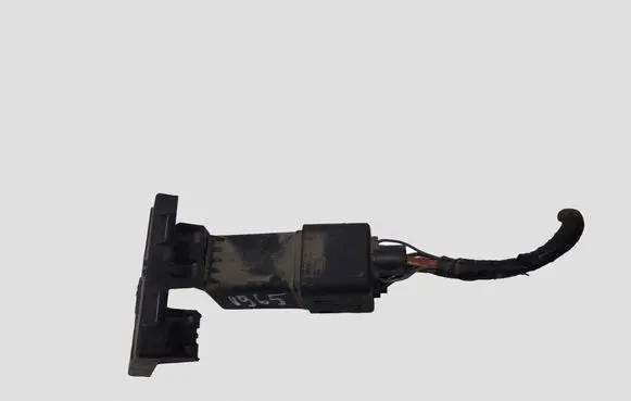 Volkswagen Caddy Glow plug pre-heat relay 038973721B 038907281D WL051299023