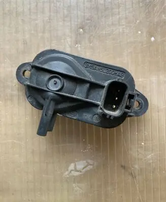 Jaguar XF Exhaust gas pressure sensor 3M5A5L200AB