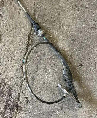Mitsubishi Outlander Gear shift cable linkage 