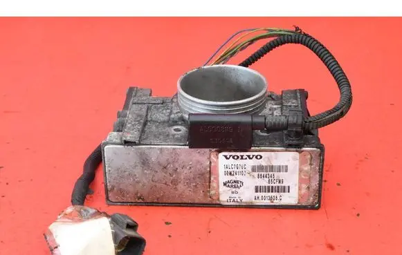 Volvo S60 Throttle body valve 8644345