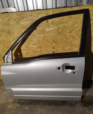 Suzuki Grand Vitara I Front door