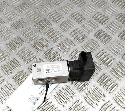 Air conditioning (A/C) expansion valve