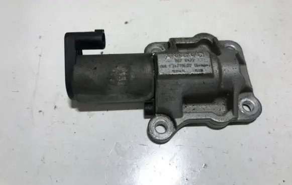 Volvo XC90 Camshaft vanos timing valve 8670422 34711602