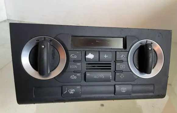 Audi A3 S3 8P Climate control unit 8P0820043D 412206018011