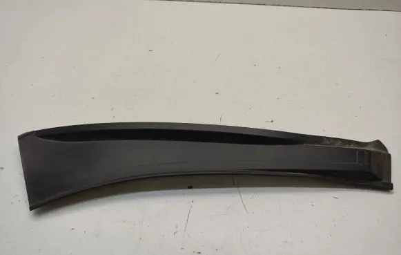 Nissan 370Z Rear/tail light trim molding 63054
