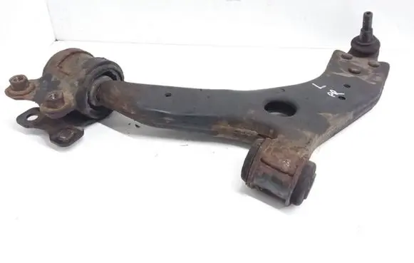 Volvo C30 Front lower control arm/wishbone