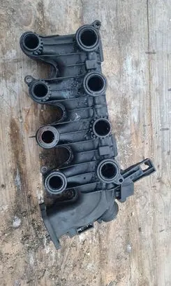 Volvo V50 Intake manifold