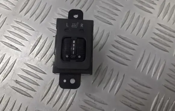 Subaru Forester SH Seat heating switch