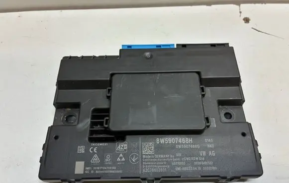 Audi A4 S4 B9 Gateway control module 8W5907468H