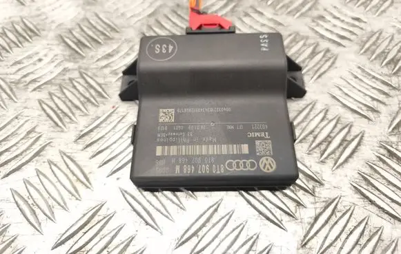 Audi A4 S4 B8 8K Gateway control module 8T0907468M 8T0907468H