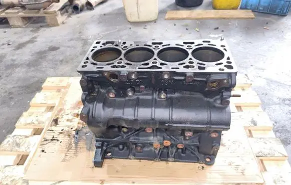 Audi A4 S4 B9 8W Engine block 03N023AOK